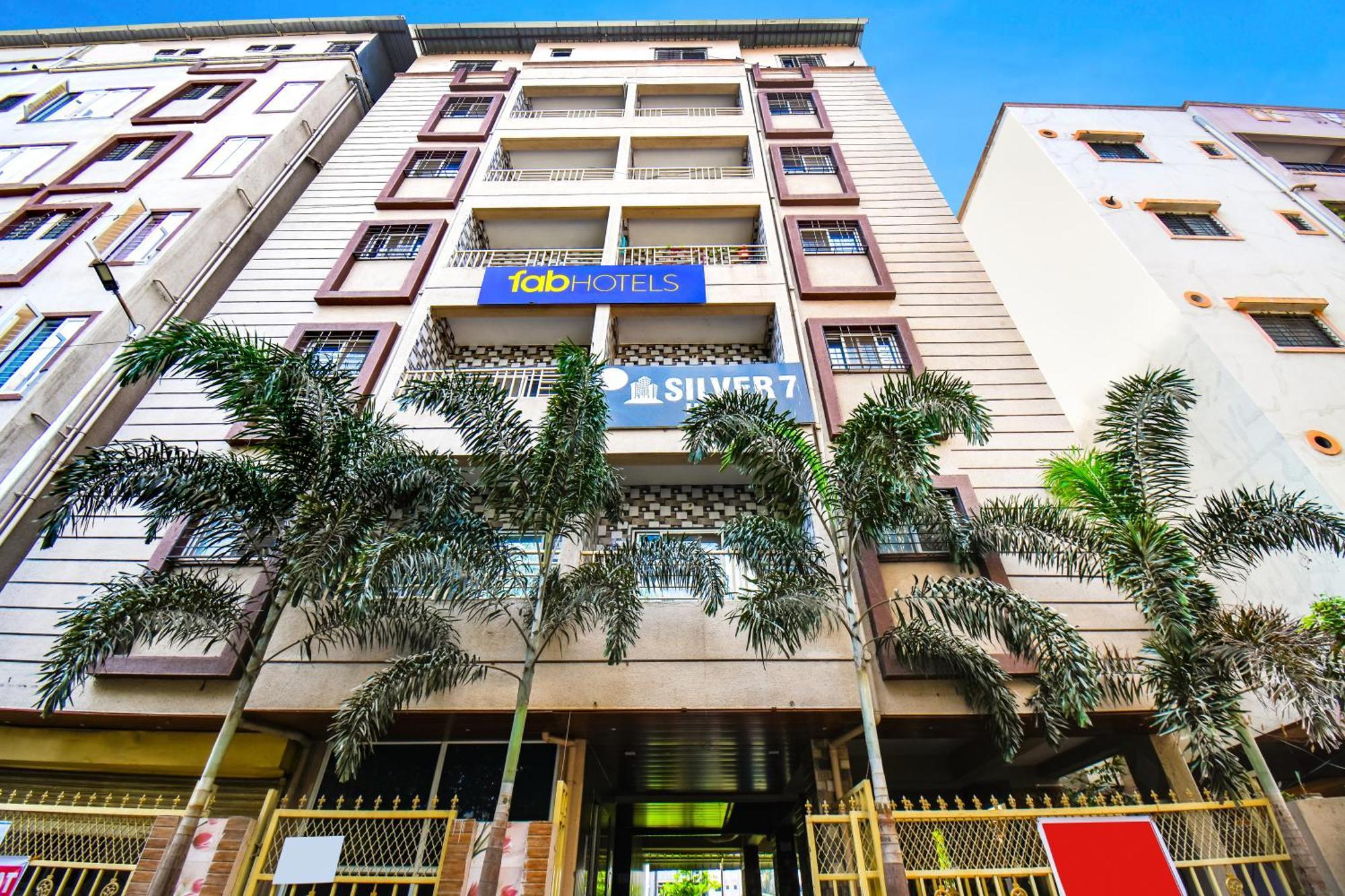 Fabhotel Silver 7 Homes Hinjawadi Exterior foto